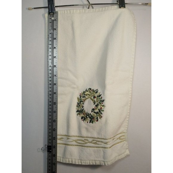 Set Of 6 Holiday Towels 1 Bath 2 Hand 3 Face Christmas Berry Wreath Gold Trim - Picture 10 of 11